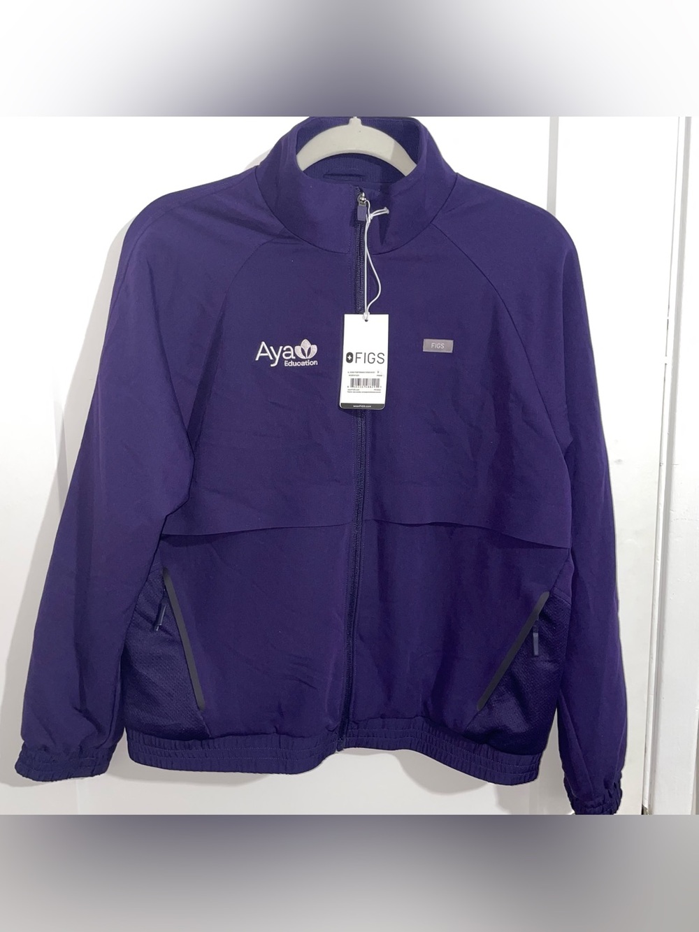 NWT Figs Sydney Performance Scrub Jacket